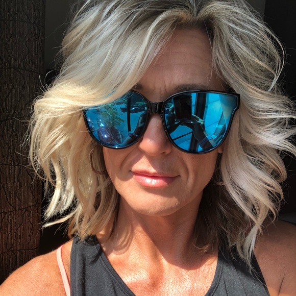 Meet your Posher, Kim - Picture 1 of 1